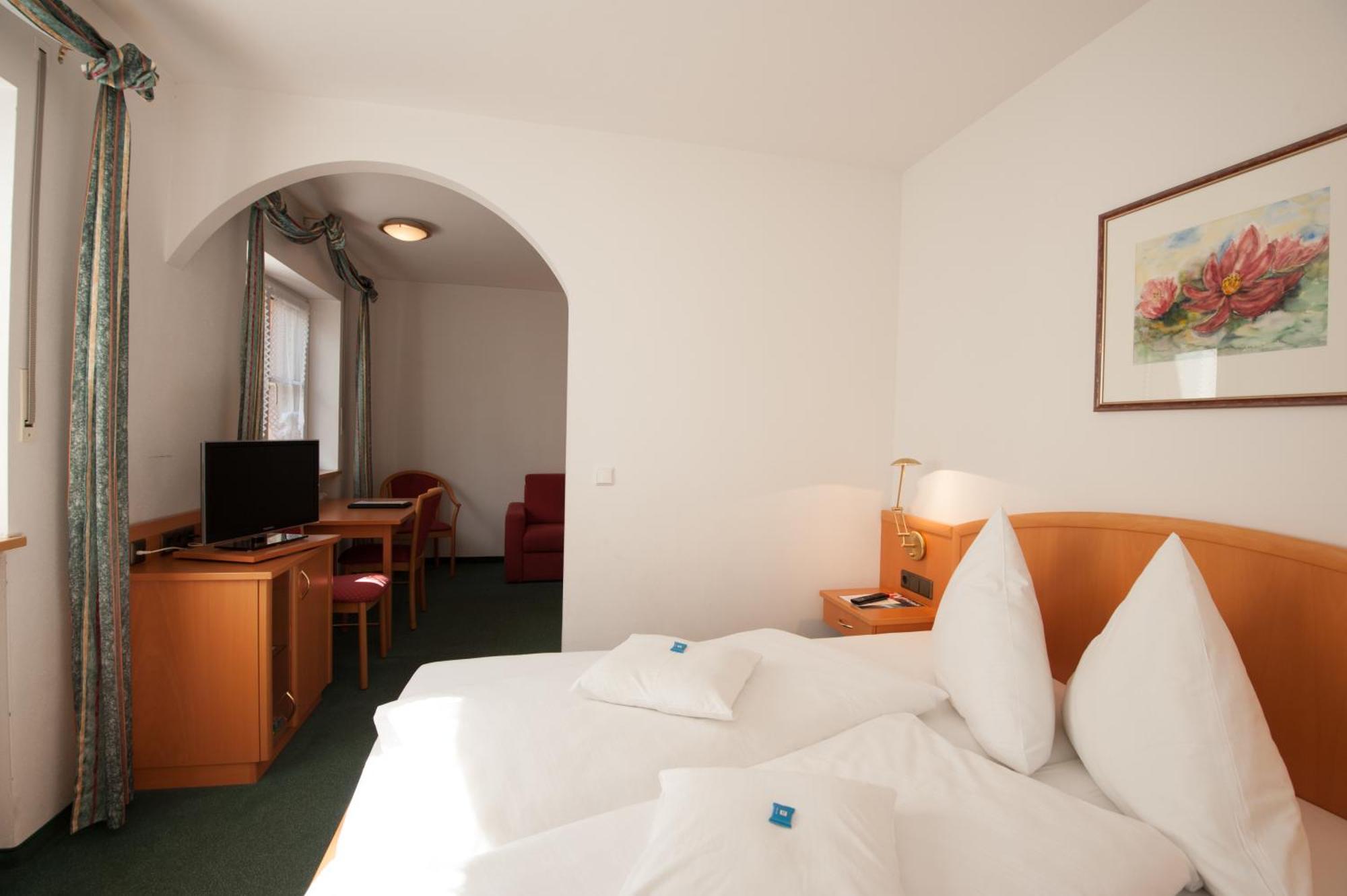 Hotel Schwaiger Glonn Buitenkant foto