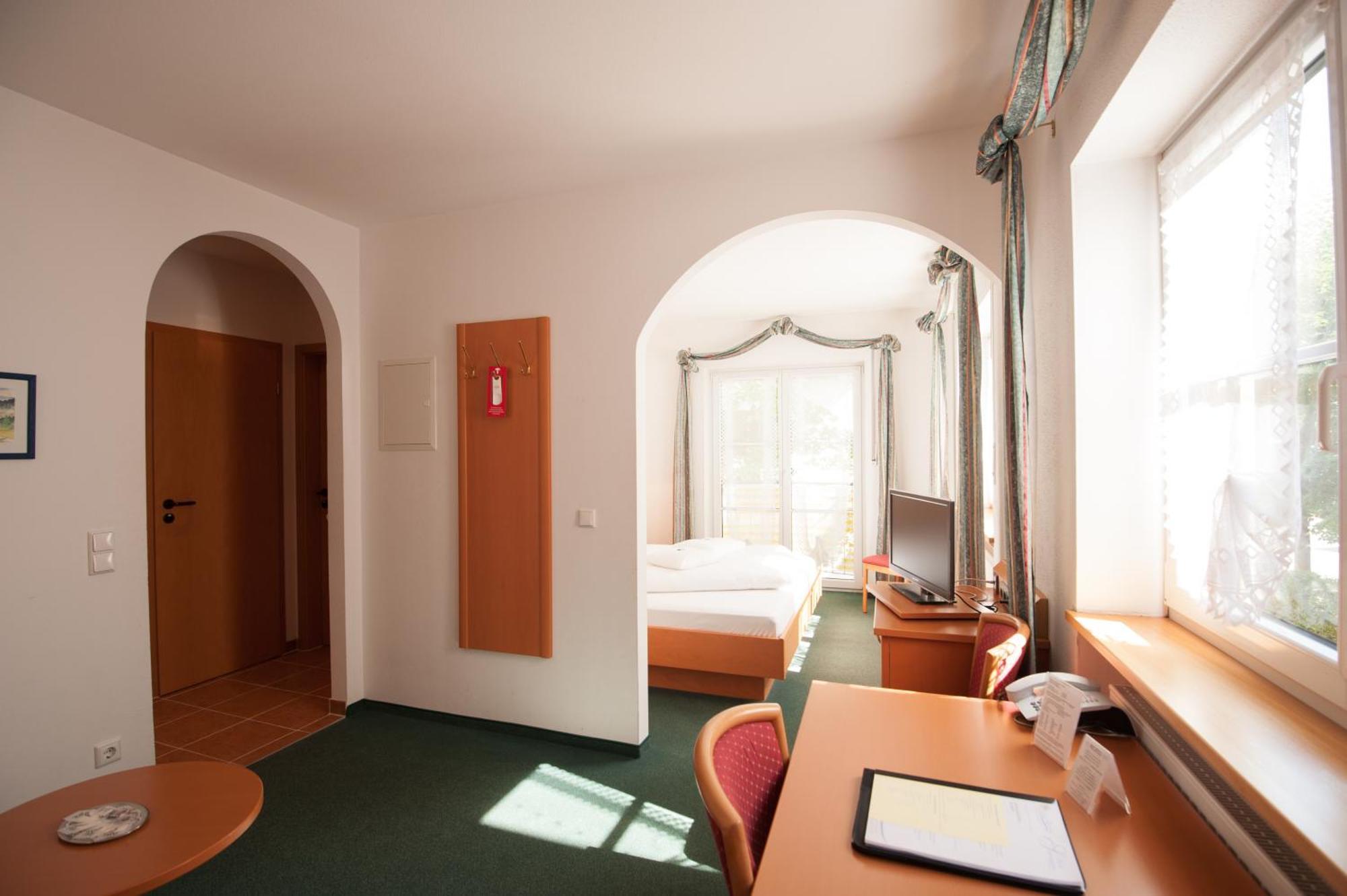 Hotel Schwaiger Glonn Buitenkant foto